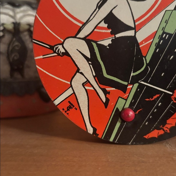 Witch Tin Rachet Noise Maker Vintage Halloween 1930's Art Deco Great condition - Picture 2 of 6